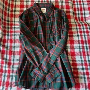 Flannel plaid button up